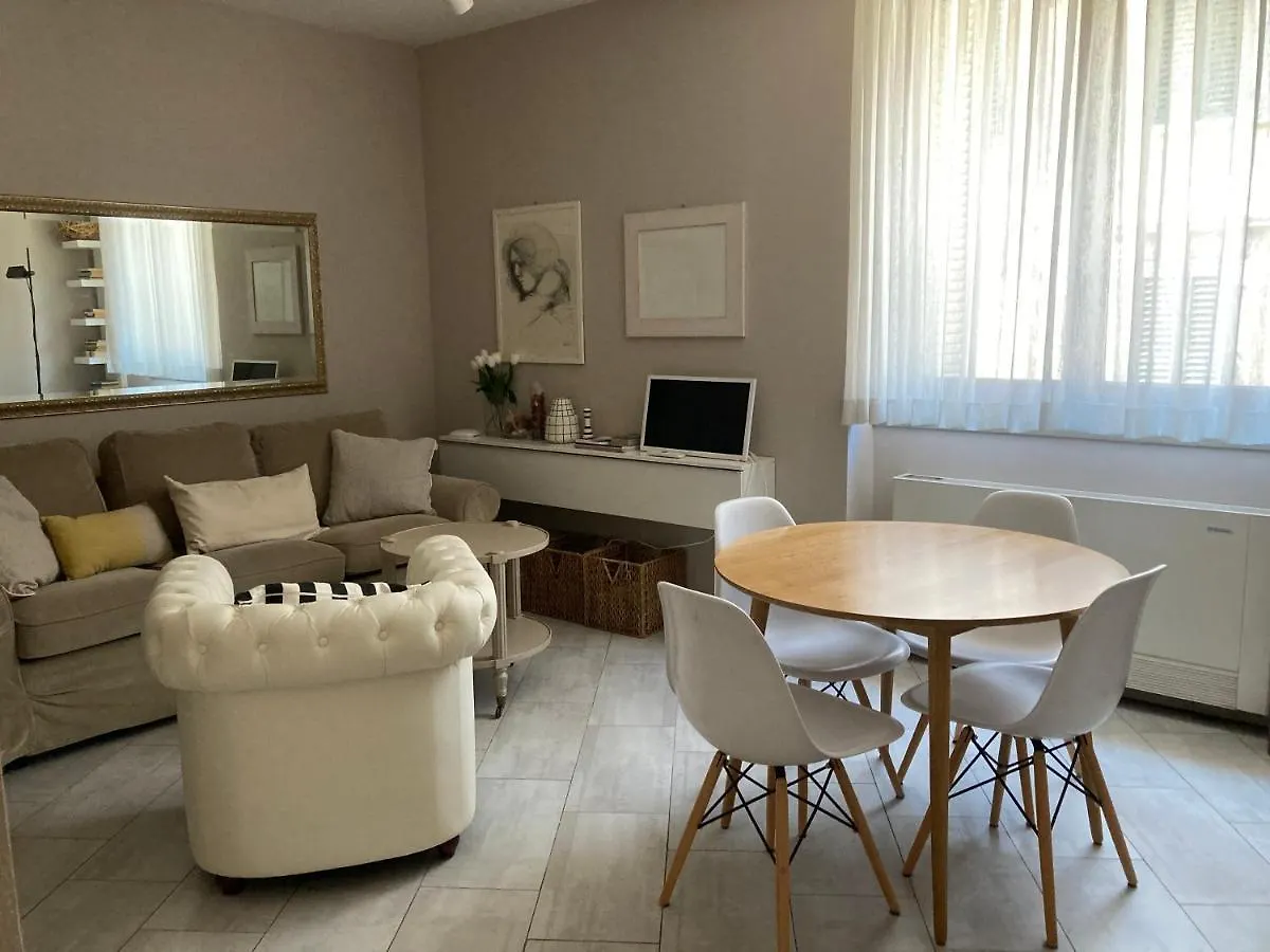 Apt In San Frediano Diladdarno Apartment Florence